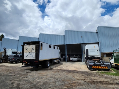 688m² Warehouse For Sale in Wadeville