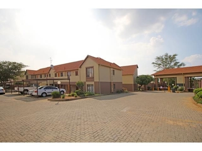 1 Bedroom Townhouse For Sale in Esther Park