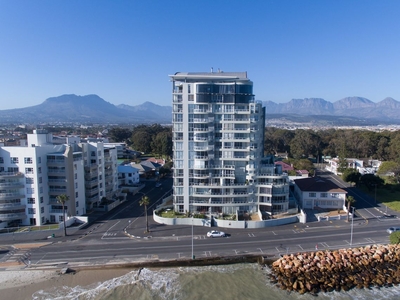 2 Bedroom Apartment Sold in Strand South