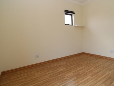 3 bedroom apartment to rent in Barbeque Downs
