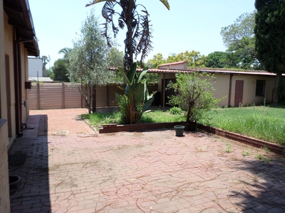 3 Bedroom Freehold For Sale in Hatfield