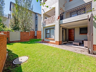 3 Bedroom Townhouse For Sale in Kyalami Hills