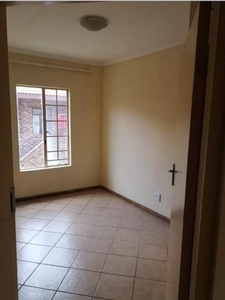 Apartment For Sale in Olievenhoutbosch