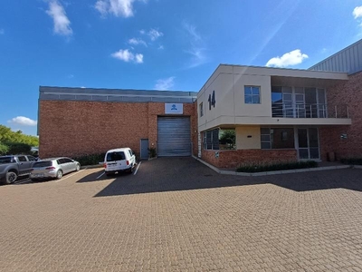 CORPORATE PARK NORTH: DISTRIBUTION CENTRE / FACTORY / WAREHOUSE TO LET IN MIDRAND, WITH MAIN ROAD VISIBILITY!!