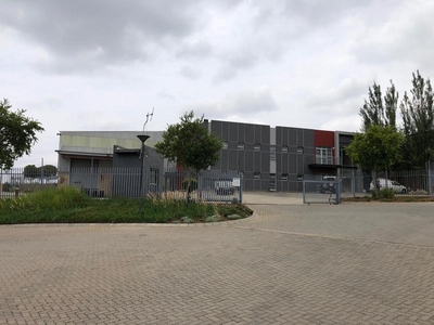 Corporate Park South: Large Warehouse/Factory/ Distribution Centre To Let in Midrand with Highway Visibility!!
