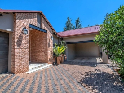 Discover ultimate family living with this 4 Bedroom home in the heart of Midstream Ridge Estate.