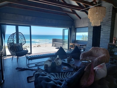 Stunning 5 bedroom beachfront home on the Golden Mile Beach