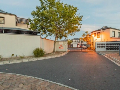 3 Bedroom duplex townhouse - freehold for sale in Brackenfell South