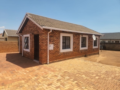 3 Bedroom House To Let in Dobsonville Ext 3