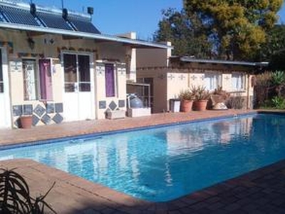 Affordable accommodation for International and local students, Randburg - Johannesburg