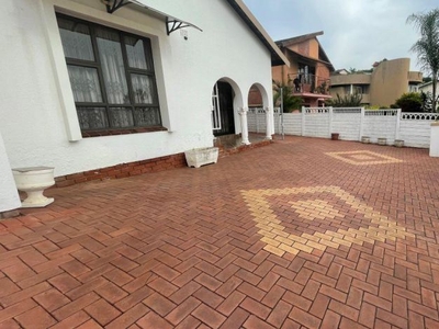 5 Bedroom house sold in Kenville, Durban