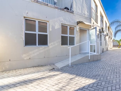 2 Bedroom apartment to rent in Paarl South