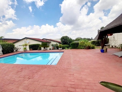 4 Bedroom House For Sale in Bergbron - 51 Megs Place