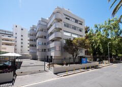 2 Bedroom Apartment For Sale in Sea Point