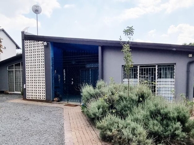 4 Bedroom house sold in Queenswood, Pretoria