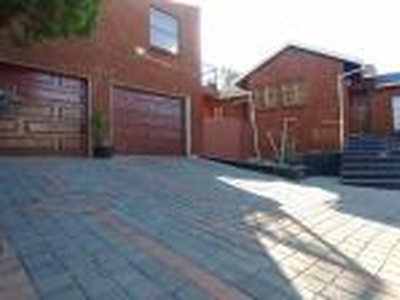 3 Bedroom House for Sale For Sale in Heuweloord - Private Sa