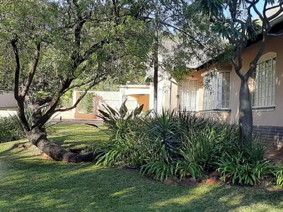 4 Bedroom Freehold For Sale in Protea Park