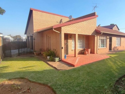 3 Bedroom house for sale in Moreleta Park, Pretoria