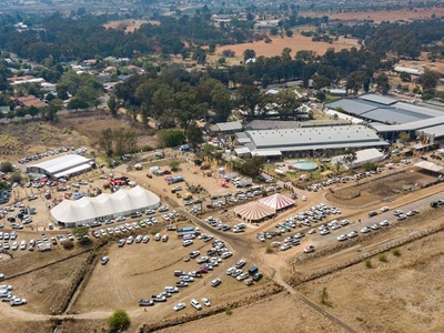 5000 m² Commercial space in Parys