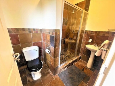 2 bedroom, Bloemfontein Free State N/A