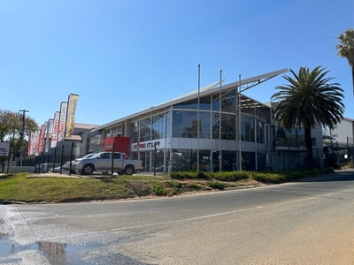 2,100m² Office To Let in Bryanston