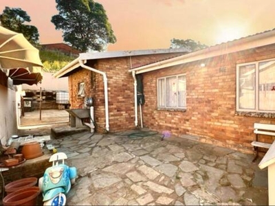 3 bedroom, Chatsworth KwaZulu Natal N/A