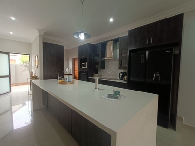 4 bedroom house to rent in Wild Olive Estate