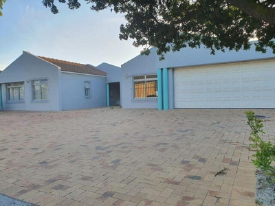 House For Rent In Goodwood Central, Goodwood
