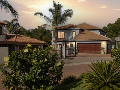 House For Sale In Amorosa, Roodepoort