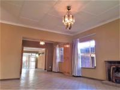 5 Bedroom House to Rent in Parkdene (JHB) - Property to rent