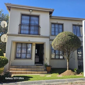 Apartment For Rent In Kew, Johannesburg
