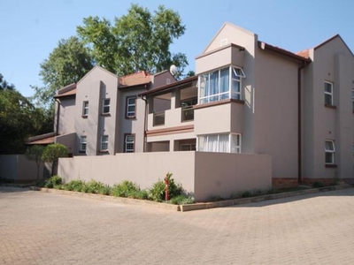 Apartment For Rent In Saxonwold, Johannesburg