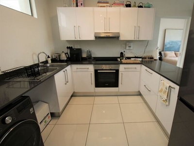 Apartment For Sale In Bedfordview, Gauteng