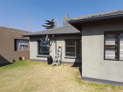House For Rent In Alveda, Johannesburg