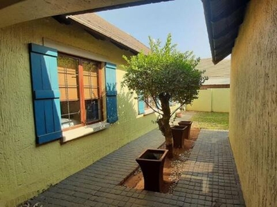 House For Rent In Melodie, Hartbeespoort