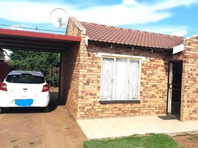 House For Sale In Blomanda, Bloemfontein