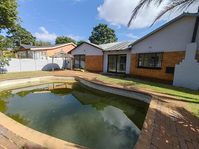 House For Sale In Georginia, Roodepoort