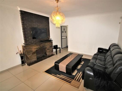 House For Sale In Illiondale, Edenvale