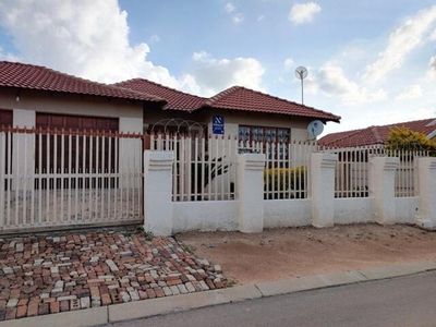 House For Sale In Madiba Park, Polokwane