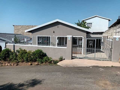 House For Sale In Palmview, Phoenix