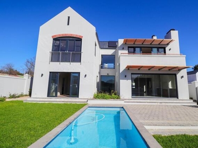 House For Sale In Paradyskloof, Stellenbosch