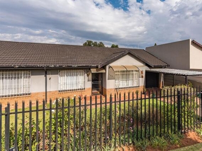 House For Sale In Randpoort, Randfontein