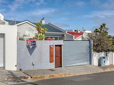 House For Sale In Sea Point, Cape Town