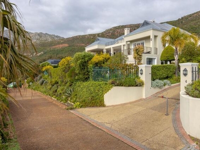 House For Sale In Silwersteen Estate, Cape Town