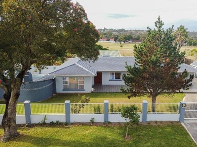 House For Sale In Woodlands, Port Elizabeth