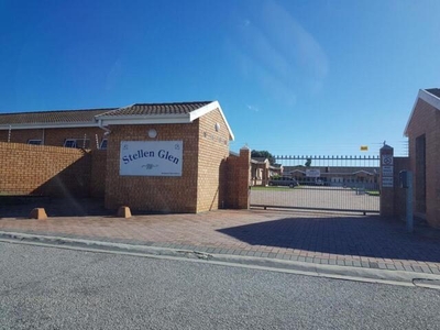 Townhouse For Rent In Kabega, Port Elizabeth