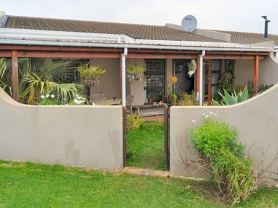 Townhouse For Rent In Longdown, Somerset West