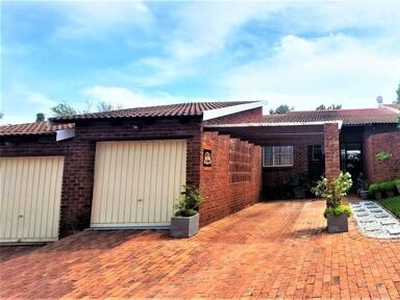 Townhouse For Sale In Bryanston West, Sandton