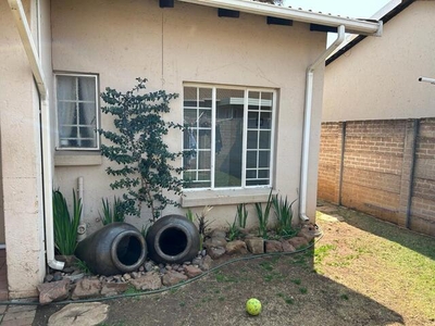 Townhouse For Sale In Elspark, Germiston