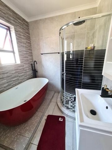Townhouse For Sale In Kosmosdal, Centurion